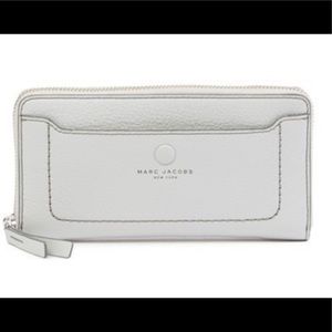 Marc Jacobs Standard Continental Leather Wallet